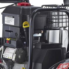 Специальный двигатель марки Briggs&Stratton, разработанный для применения в мороз