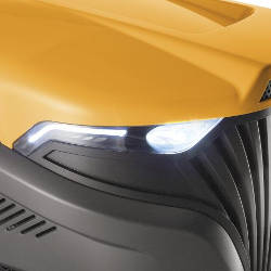 Большие LED-фары делают работу в темноте проще